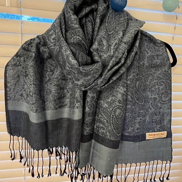 Pashmina scarf🧣 70% cashmere and 30% silk Blue - Picture 1 of 6